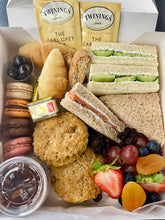 Load image into Gallery viewer, The AFTERNOON TEA Box
